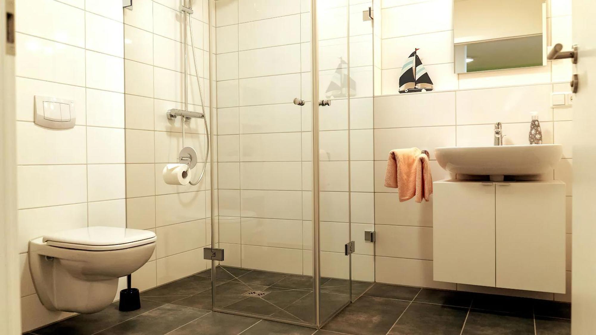 Schoenes 2 Zimmer Apartment Zentral Gelegen بفورتسهايم المظهر الخارجي الصورة